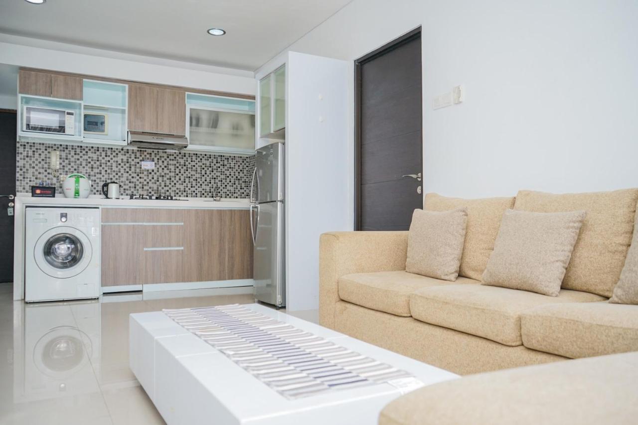 Homey And Modern Tamansari Semanggi 2Br Apartment By Travelio Джакарта Экстерьер фото